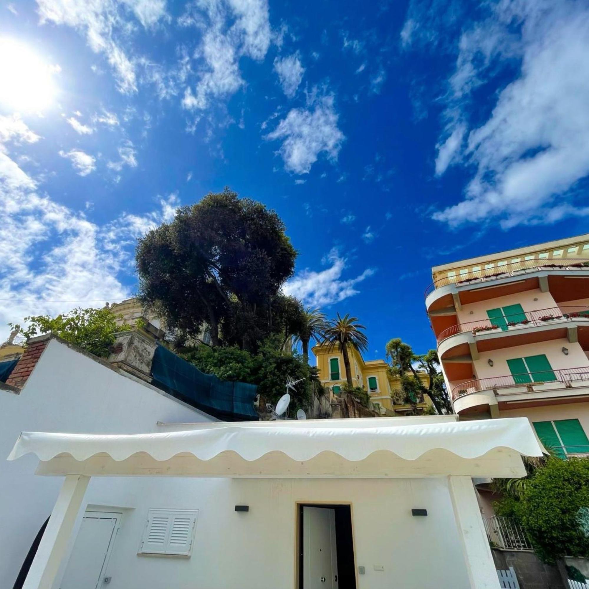 Marco House - Seaview Apartment - Fronte Mare - Casa Vacanza آنسيو المظهر الخارجي الصورة