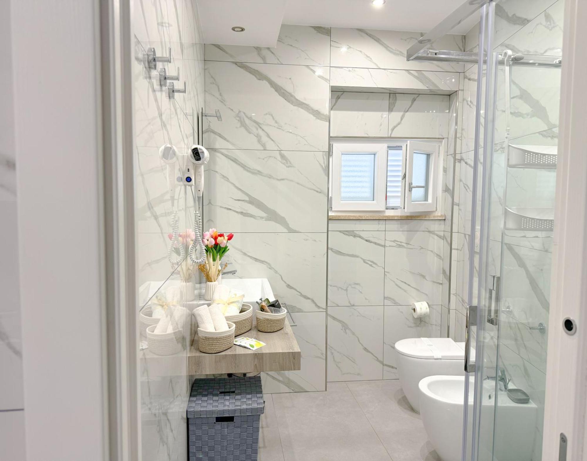 Marco House - Seaview Apartment - Fronte Mare - Casa Vacanza آنسيو المظهر الخارجي الصورة